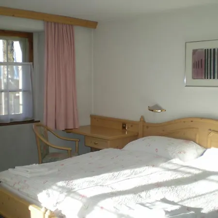 Hotel Danis *