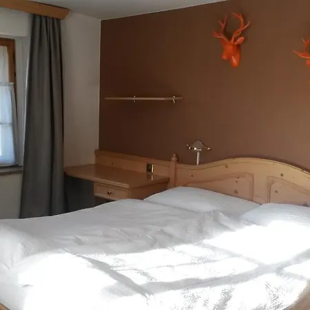 Hotel Danis *