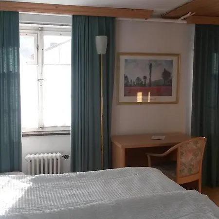 Hotel Danis *