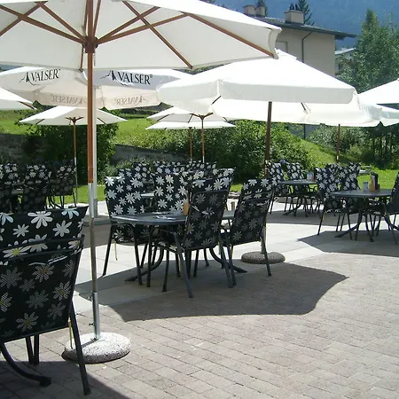 Hotel Danis