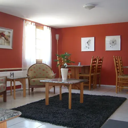 Hotel Danis *